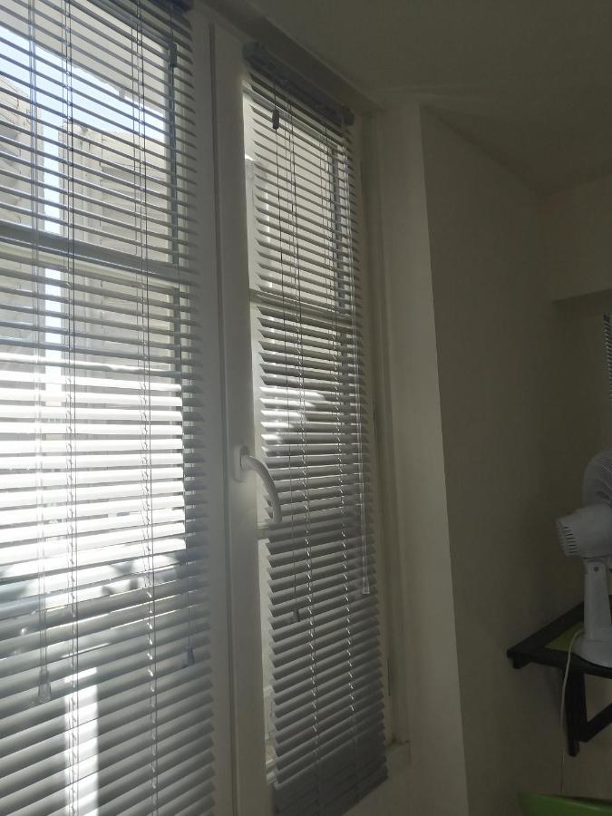 Apartment Port *