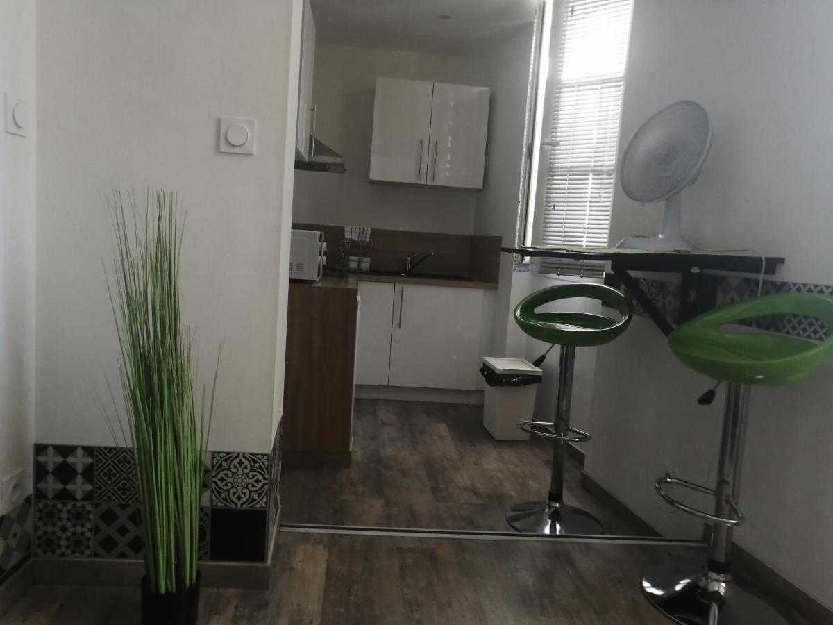 Apartment Port